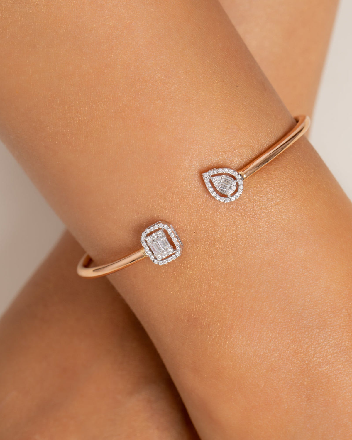 18K Rose Gold Diamond Bangle - RA9259