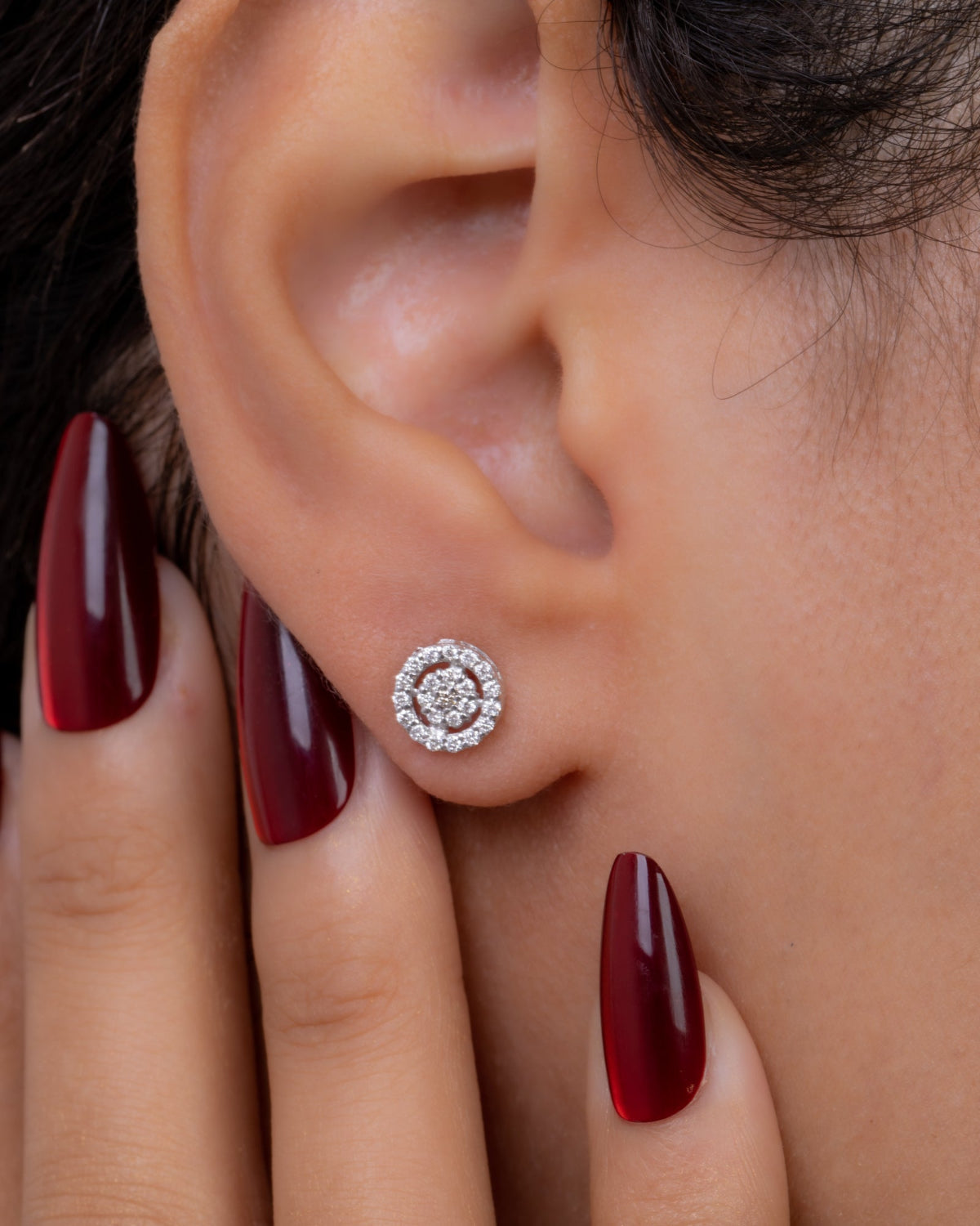 18K White Gold Diamond Earrings- QA8194-1